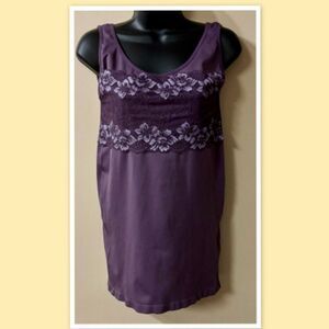 Women’s Rhonda Shear LACE OVERLAY SEAMLESS TANK WITH SHELF BRA